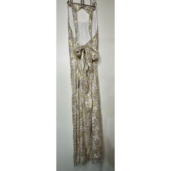 Lulu‘s long dress with gold and flowers size small ￼ - Picture 2 of 3